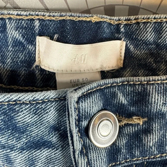 H&M NWT Women’s High Waist Mom Jeans Size 18 No distressing - Picture 8 of 8